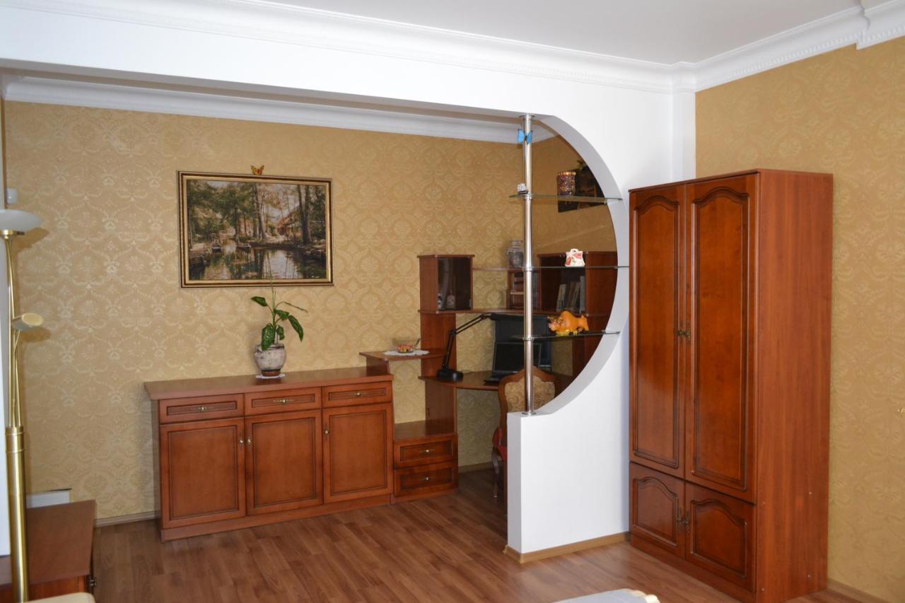 Executive Suite In The Centre เตอร์โนปิล ภายนอก รูปภาพ