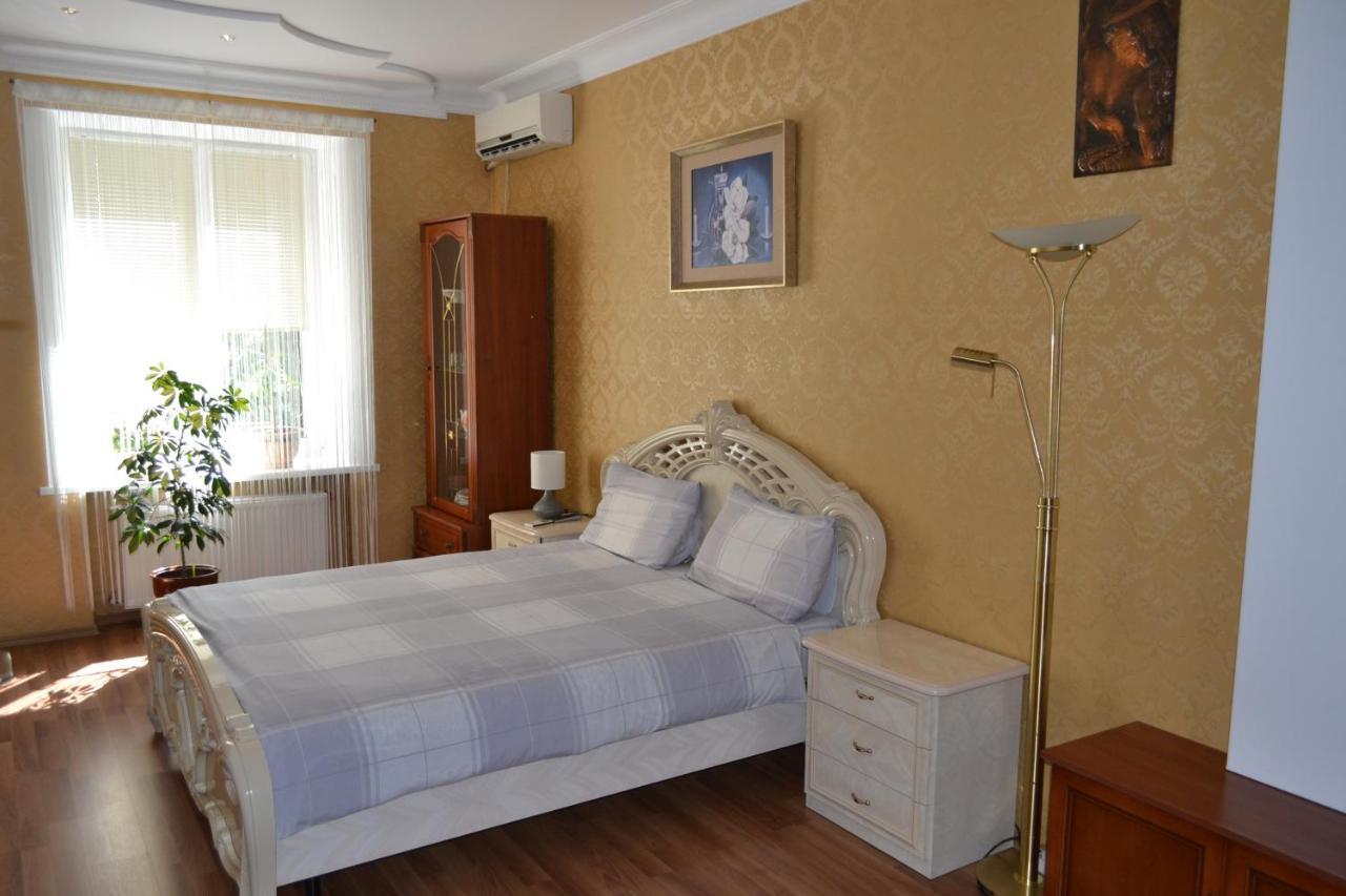 Executive Suite In The Centre เตอร์โนปิล ภายนอก รูปภาพ