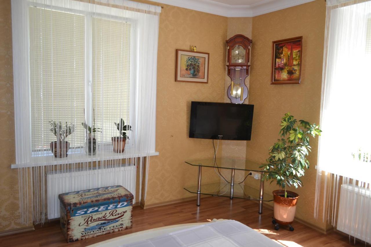 Executive Suite In The Centre เตอร์โนปิล ภายนอก รูปภาพ